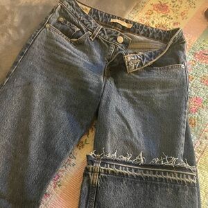 Brand new low rise Levi’s !!!